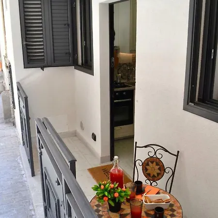 I Pupi - Sicilian Apartment Giardini Naxos