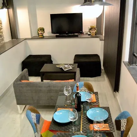 I Pupi - Sicilian Apartment